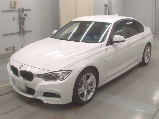 10025 BMW 3 SERIES 2015 г. (CAA Tokyo)